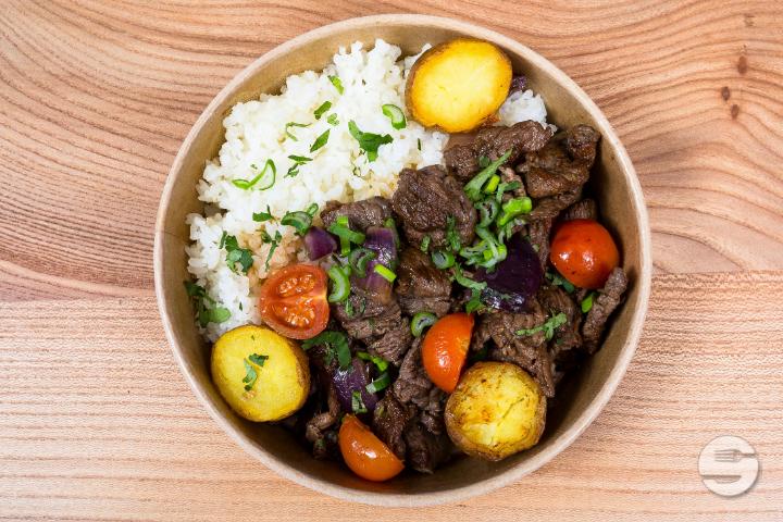 Lomo Saltado - La Esquina by ALMA