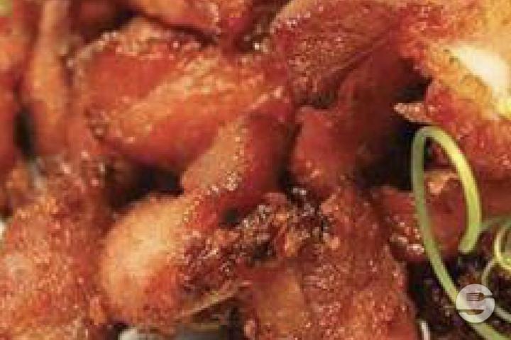 Naem Kabuk Muh Saure Schweinerippchen - Tamnam Siam