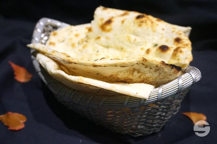 Lasani Naan - Mahajara Curry