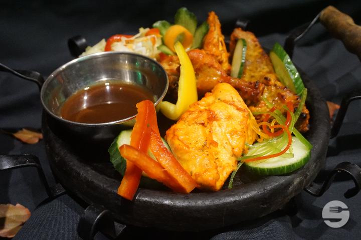 Maharaja Tandoor Platter - Mahajara Curry