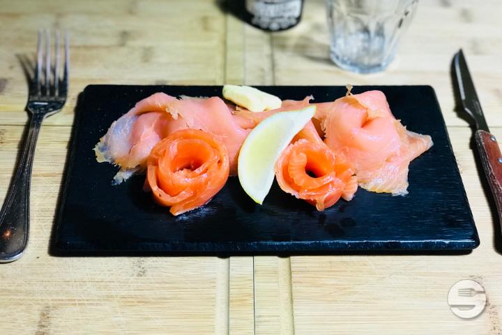 Planche de Saumon Fumé - Les Sales Gosses