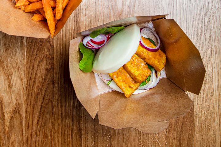 Bao Burger Tofu sauce Satay - Akiko - James Fazy