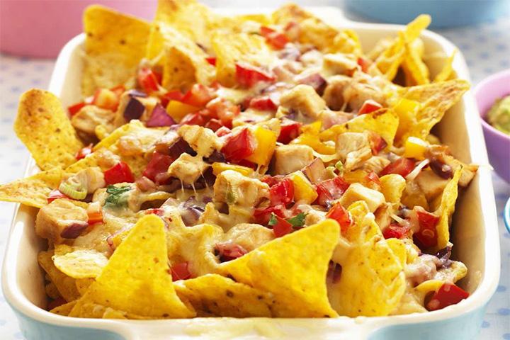 Nachos mit Sauce & Cheddar - Mr. Farmer