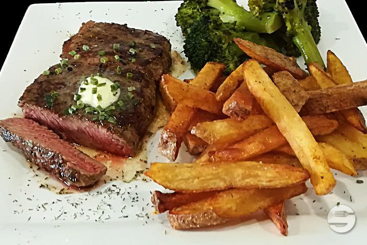 Angus Entrecote 280g mit Beilage nach Wahl - Mr. Farmer