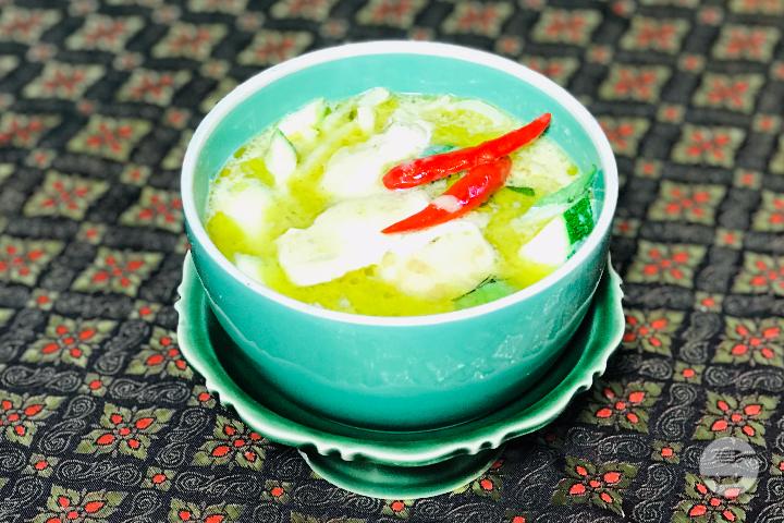 39. Green Curry Shrimps with Coconut Milk - Lanna Thaï