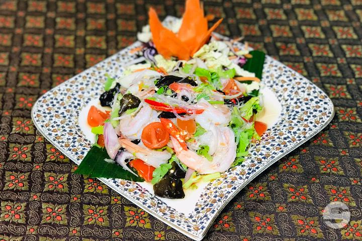 60. Shrimps Salad - Lanna Thaï
