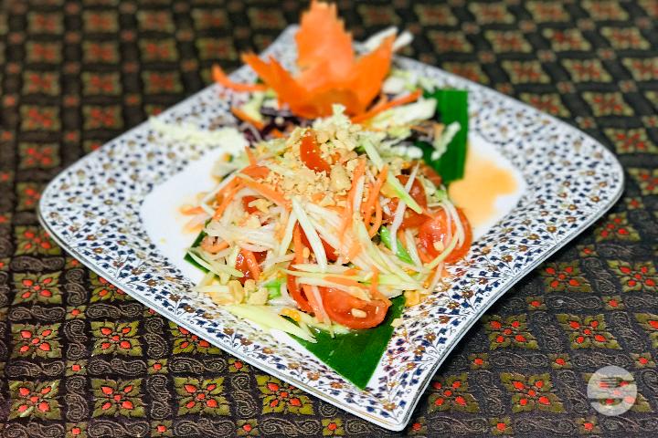 11. Papaya Salad - Lanna Thaï