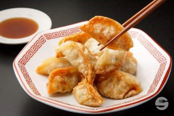 Crunchy chinese dumplings (6 pcs) - China Restaurant Alin