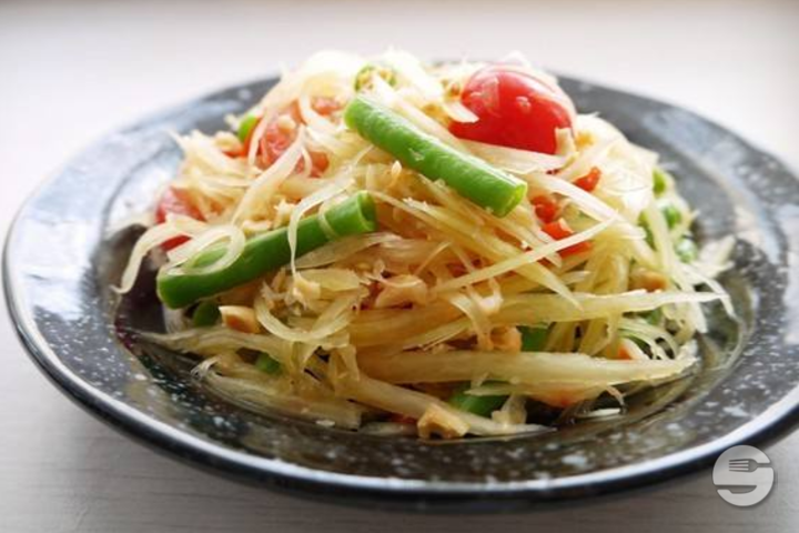 Papaya Salad - China Restaurant Alin