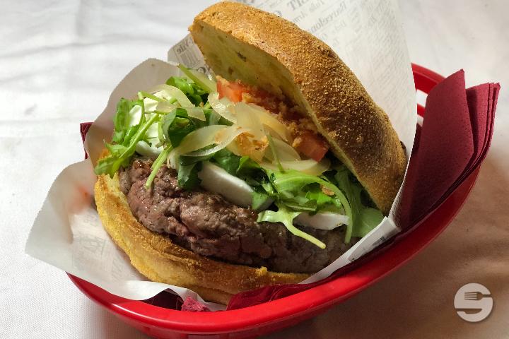 Carougeois Burger - Cool Restaurant Burger & Pizza