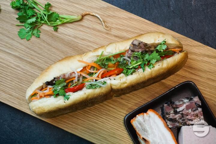 Vietnamese Half-Baguette mit Beilage nach Wahl - Asiaway