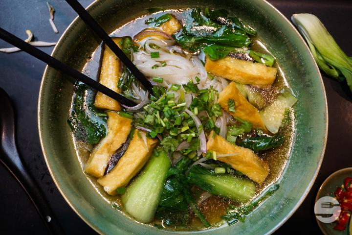 Chicken or Vegetable Noodle Soup - Asiaway
