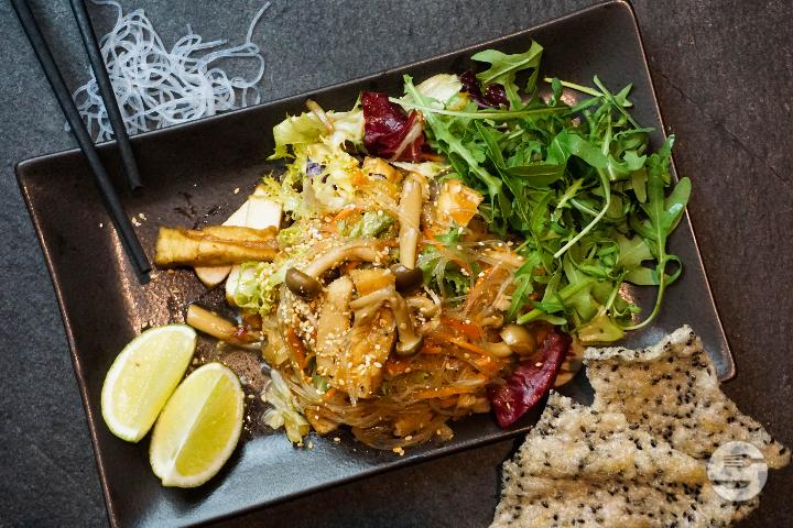 59. Glass Noodles with Mushrooms Tofu and Vegetables - Asiaway