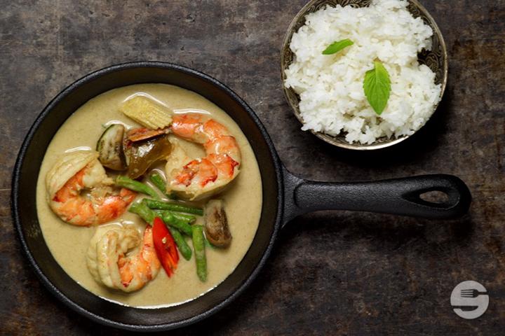 90. Green Curry mit Beilage nach Wahl - Asiaway