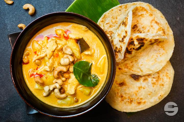 92. Massaman Curry mit Beilage nach Wahl - Asiaway