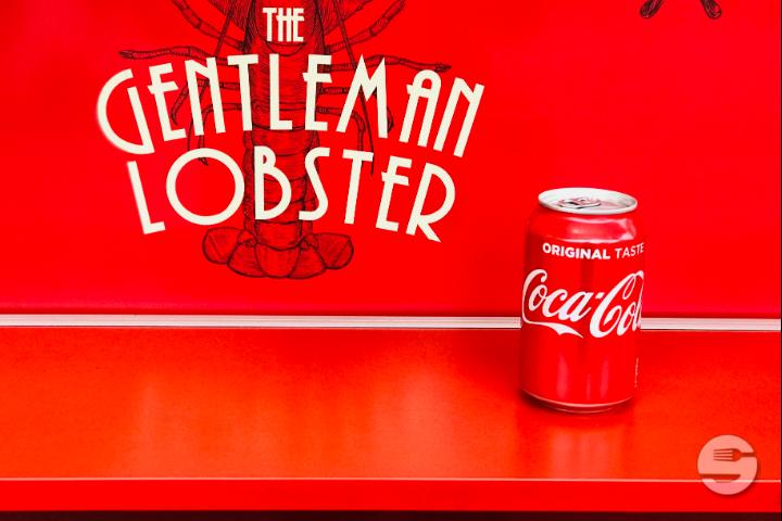 Coca-cola - The Gentleman Lobster - Amandolier