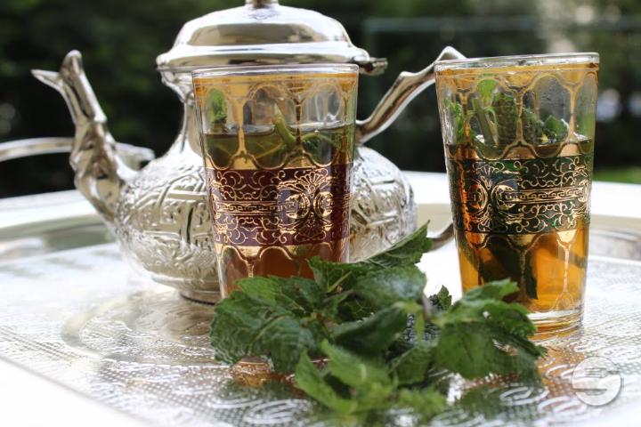 Hot Tea with Fresh Mint - Les Saveurs d'El Medina