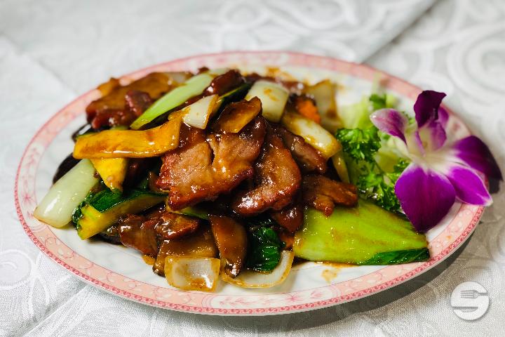Z06 Sautéed Lacquered Pork with Vegetables - Le Fleuve d'Or