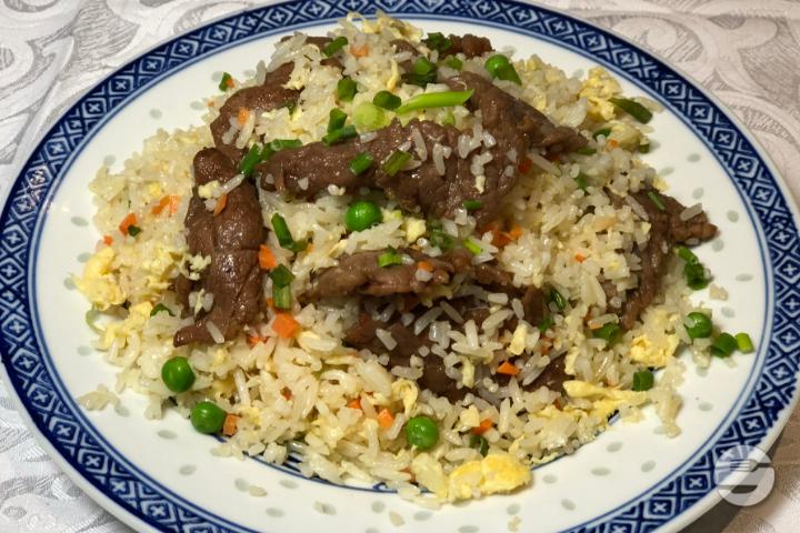 R05 Your Choice of Fried Rice - Le Fleuve d'Or