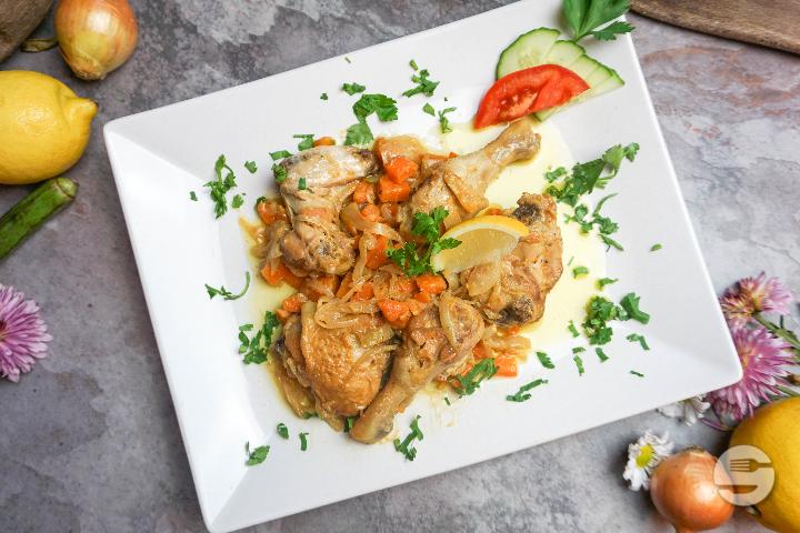 Chicken Leg with Mustard and Carrots - Africana
