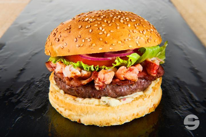 Le Lobster and Beef Burger - The Gentleman Lobster - Chaumettes