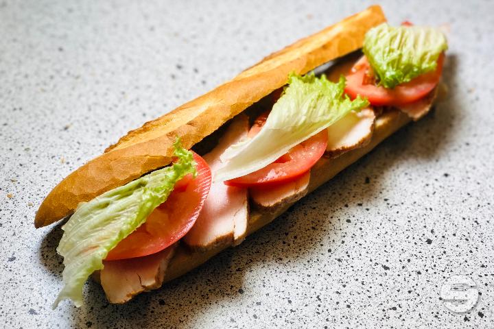 Braised Chicken - Les Sandwiches Du Boulevard