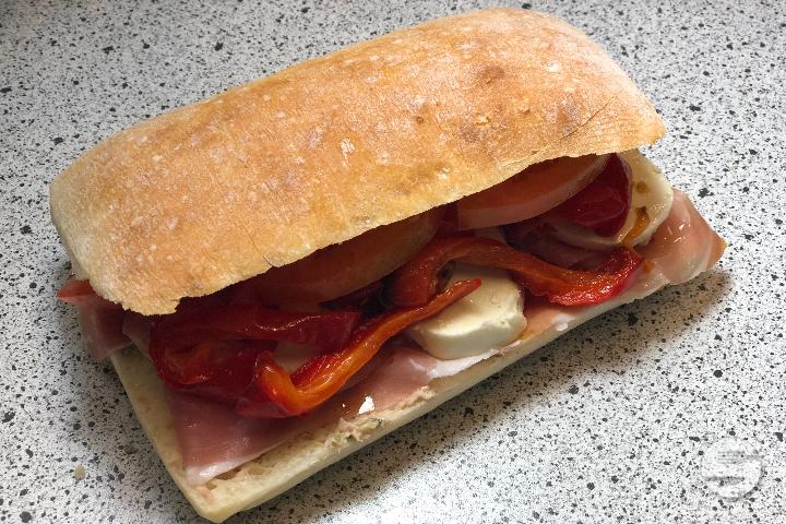 Pepper Grilled and Raw Ham - Les Sandwiches Du Boulevard