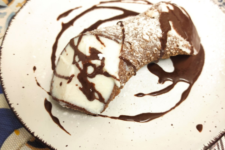 Cannolo Siciliano - SEPPIA Bistro