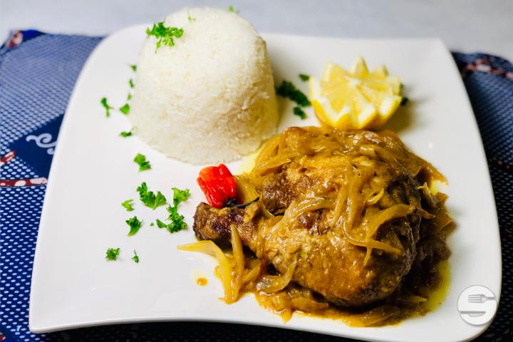 Chicken Yassa - La Couronne