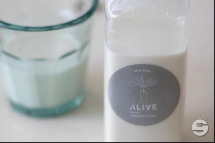 Homemade Almond Milk - Alive