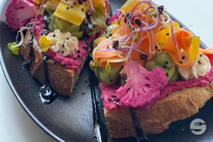 Avocado Toast - Alive