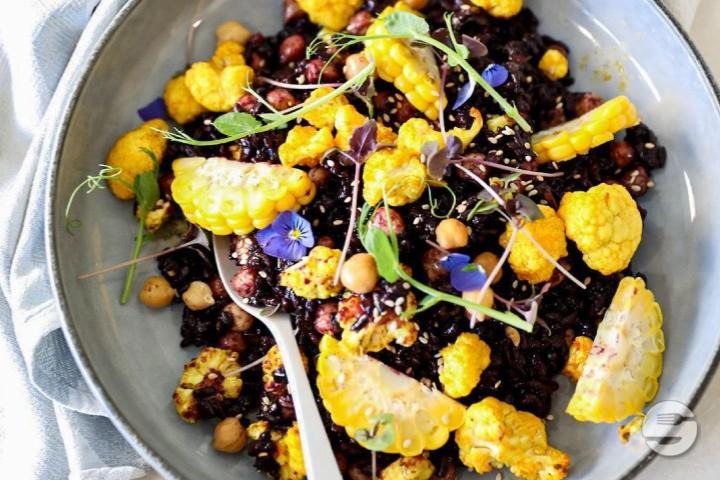 Black rice salad - Alive