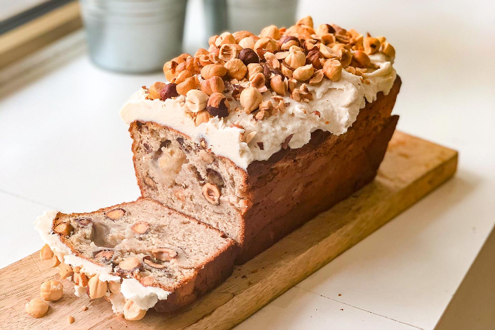 Banana Bread with hazelnuts - Alive
