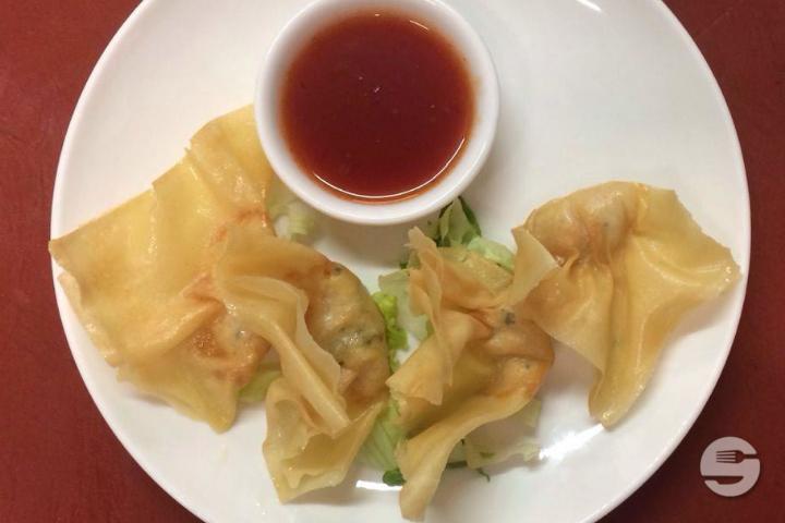 Fried Raviolis with Chicken and Shrimps - Asia Restaurant