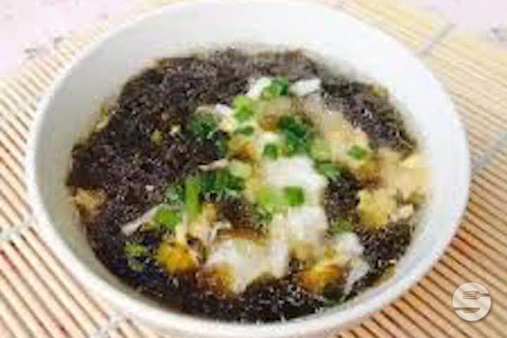 207. Seaweed and Egg Soup - Pekin Palace