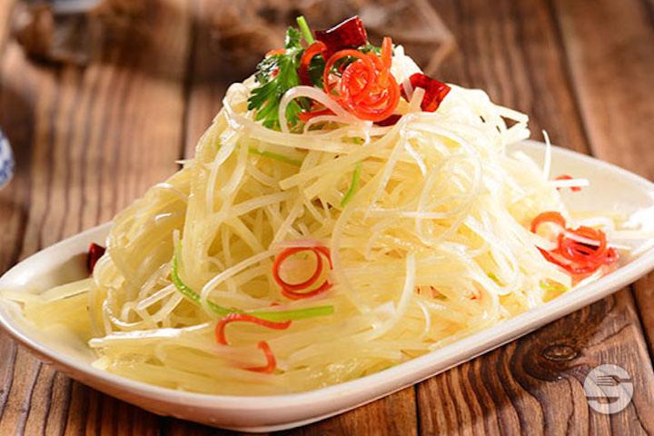 410. Potatoes Salad - Pekin Palace
