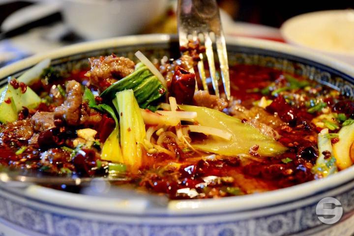 809. Ragoût de Boeuf à la Mode Sichuan - Pekin Palace