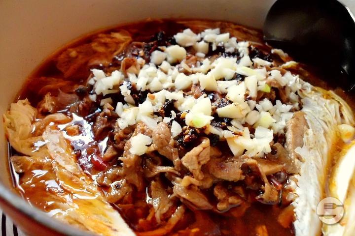 1012. Poached sliced fish in hot chili sauce - Pekin Palace