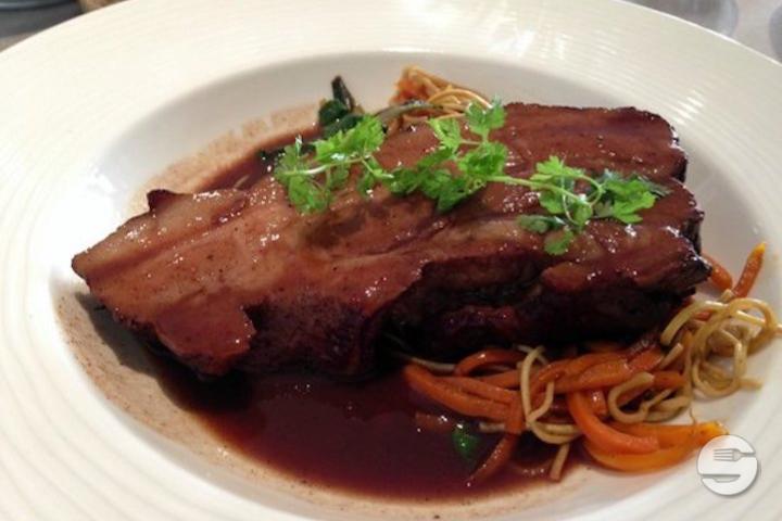 1202. Sliced noodles with pork ribs - Pekin Palace