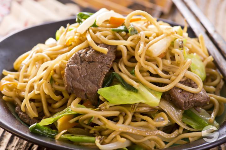 1204. Sliced Noodles with sirloin - Pekin Palace