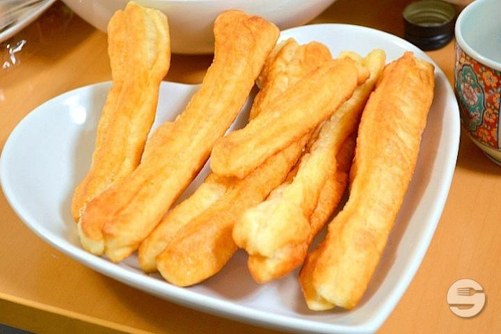 1402. Beignet - Pekin Palace