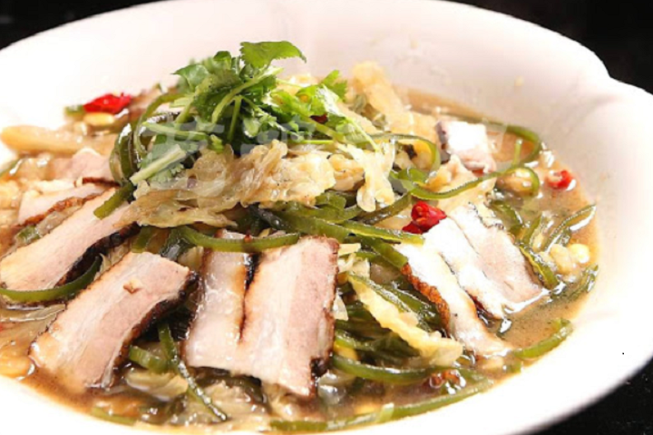 501. Chinese braised pork belly - Pekin Palace
