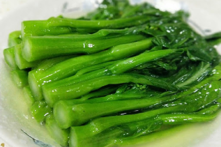 1102. Chinese cabbage sautéed with garlic - Pekin Palace