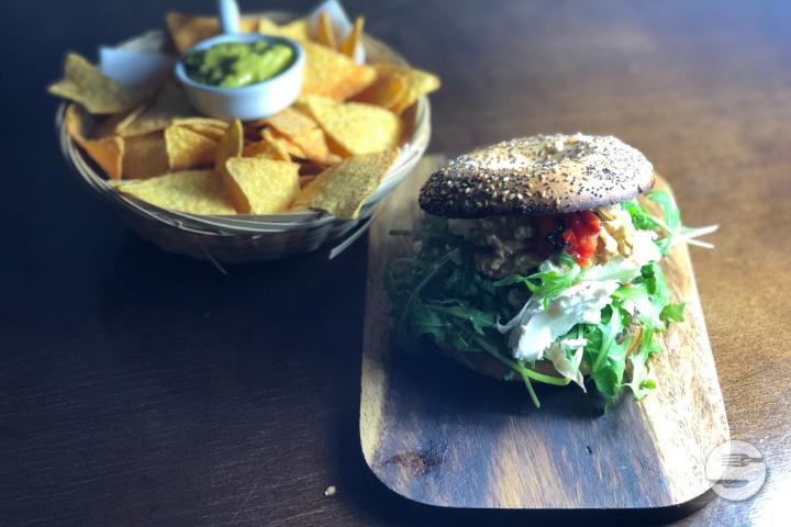 Bagel Goat Cheese - Le Croco Rouge