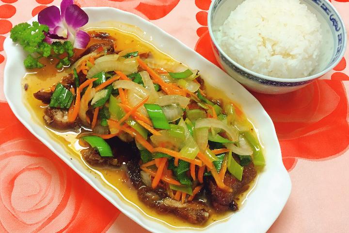 Duck with a Plum Sauce - Tennis Club Confignon