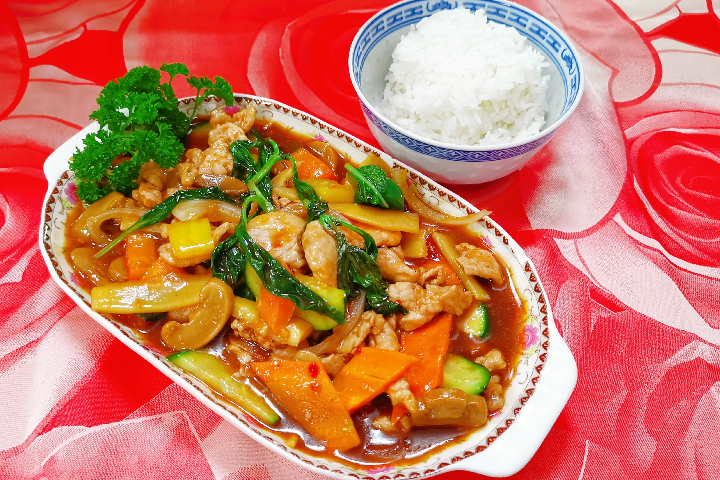 Basil Pork - Tennis Club Confignon