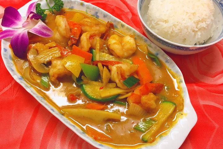 Shrimps with Yellow Curry and Coconut Milk - Tennis Club Confignon