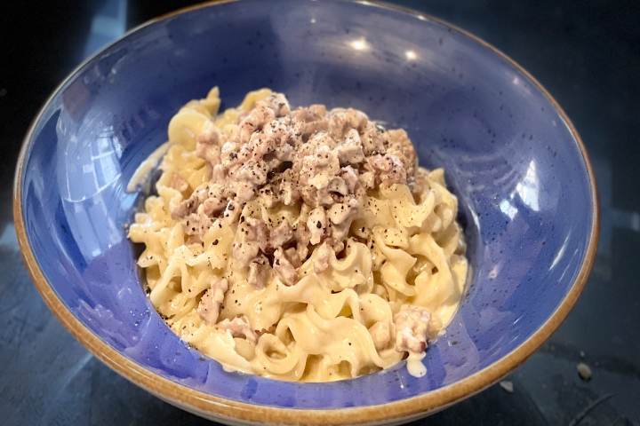 Bucatini Carbonara - Fabbrica Pasta