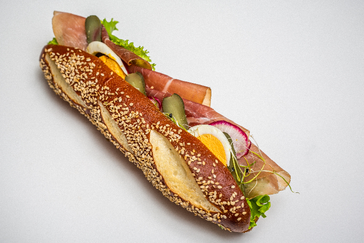 Raw ham sandwich - L'Epi Doré