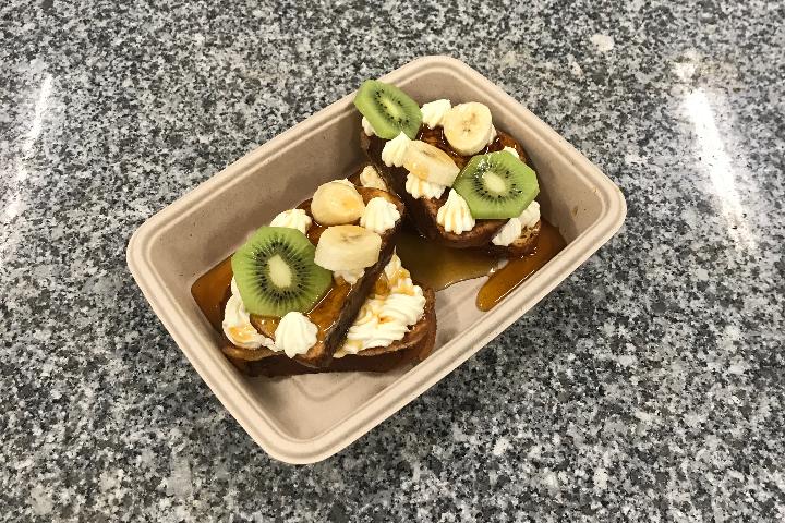 French toasts with maple syrup - L'Epi Doré